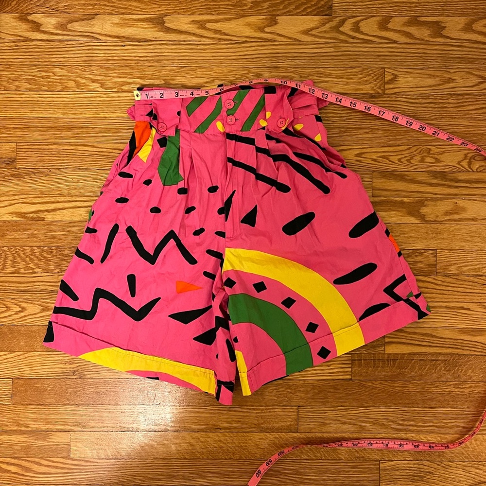 Vintage retro 80’s pink shorts